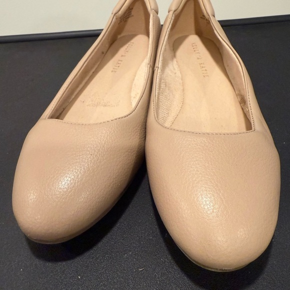 Kelly & Katie Eryn Wedge Tan Nude Ballet Flats Minimalist Office Business Casual - Picture 6 of 12